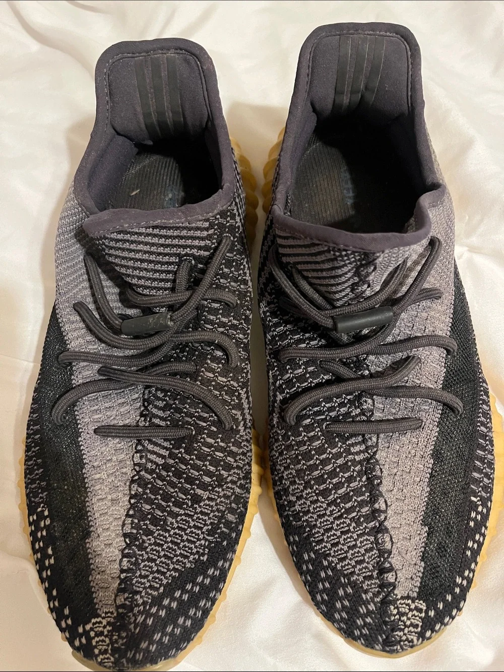 Adidas Yeezy Boost 350 V2 Carbon. MENS Size 10.5